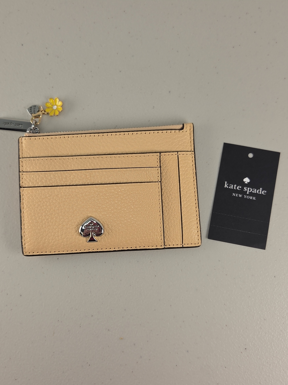 NWT Kate spade Lg Slim Peach Pebbled Leather Card Case w Spade Charm Citrus Gla